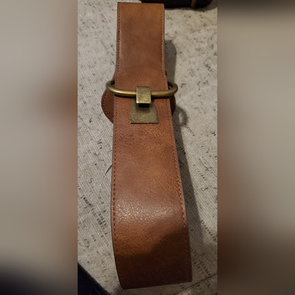 Belts - Picture 5 of 6